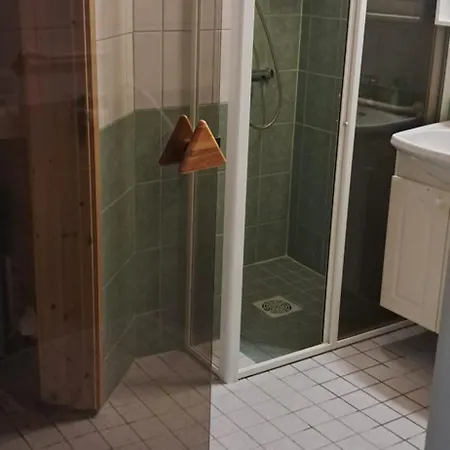 Tilava Huoneisto Saunalla *